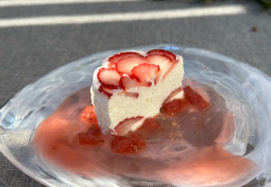 【冷凍】朝摘みイチゴのクリームチーズ| チーズケーキ | 空山チーズ工房