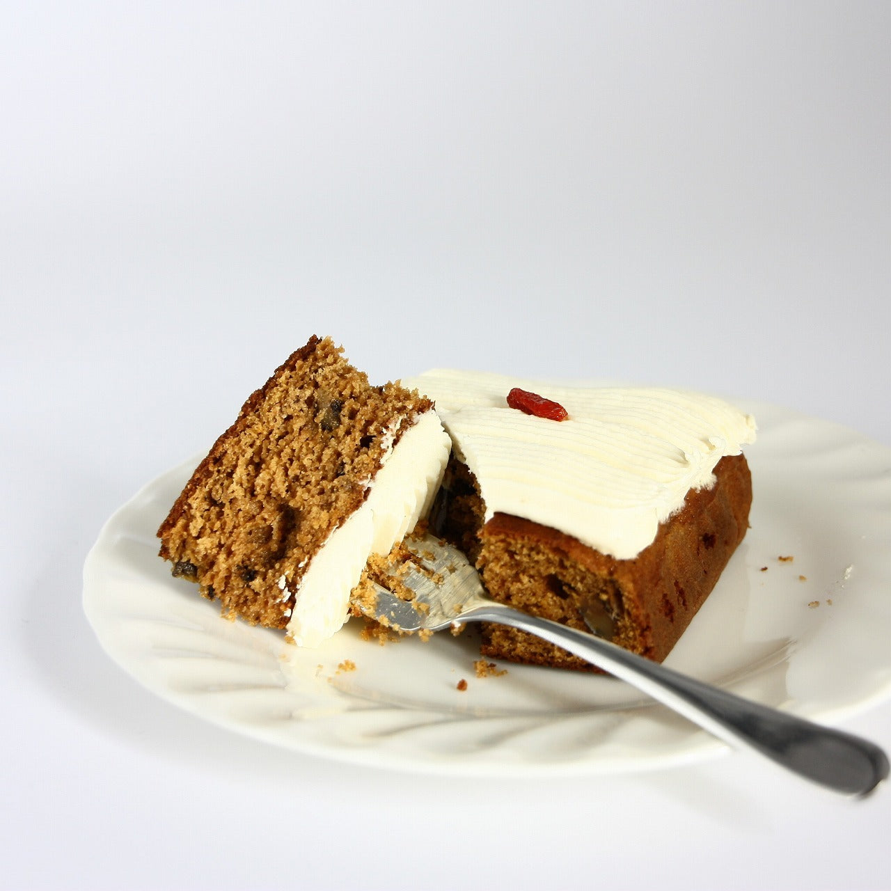 冷凍】グルテンフリーのキャロットスパイスケーキ｜にんじん