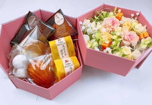 【常温】プリザーブドフラワーと焼菓子のギフト|焼き菓子|Natural cafe & patisserie Teaful - スイーツモール