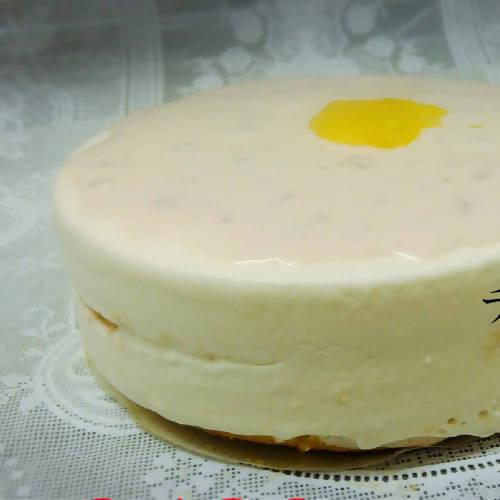 【冷凍】半生レアーチーズケーキ 5号 | チーズケーキ | うわさのdahlia cake ハマダリア - スイーツモール