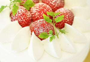 【冷蔵】イチゴのデコレーション|ケーキ|パティスリーナカジマヤ - スイーツモール