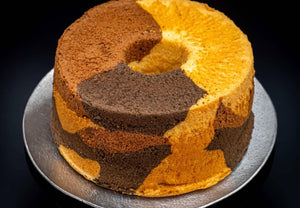 【冷凍】三毛猫のシフォンケーキ 直径17cm | シフォンケーキ | スイーツカフェ Arche(アルシェ) - スイーツモール