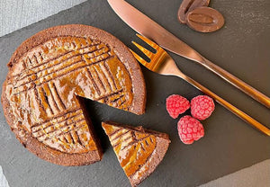 【冷凍】ガトーバスク・ショコラ | ガトーショコラ | ヌメロサンク ・パリ(Numéro 5 Paris) - スイーツモール