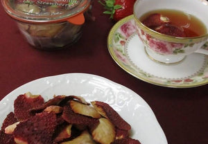 【常温】Premium Dry Strawberry|洋菓子|Megreen - スイーツモール