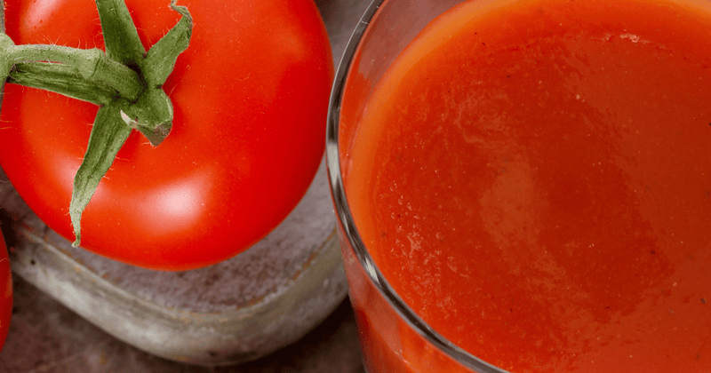 トマトジュース甘い：懐かしさと牛乳のまろやかさが織りなす、心温まる一杯