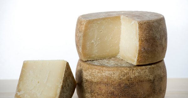 カース・マルツゥ：禁断の美味？ サルデーニャの伝統とリスク