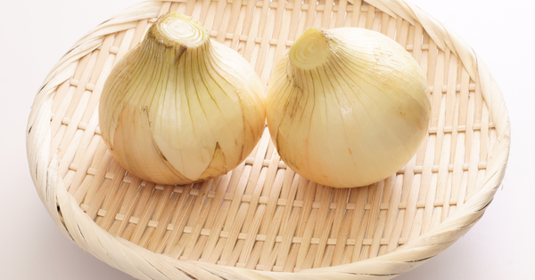 新玉ねぎを長持ちさせる保存術：冷蔵・冷凍・乾燥方法と活用レシピ