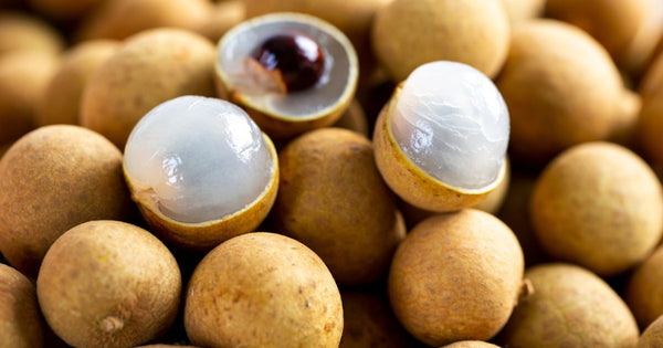 龍眼とライチの違い：特徴、味、栄養、選び方を徹底比較
