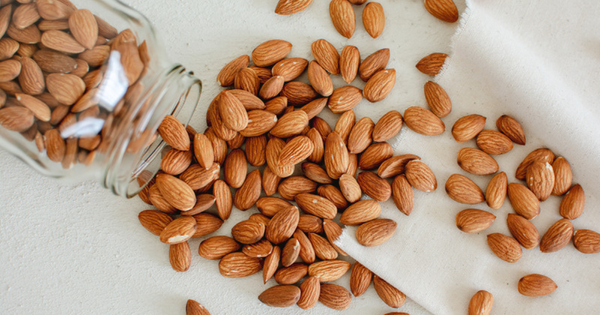 アーモンド 成分