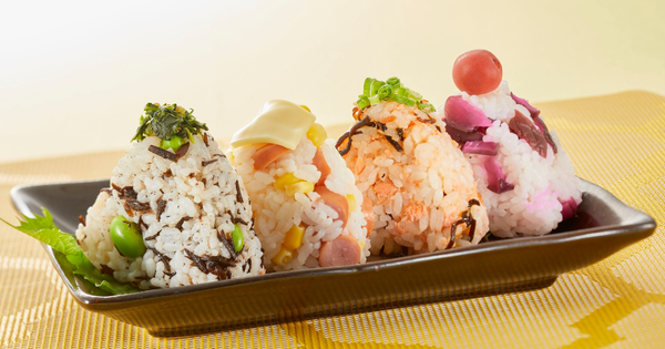 野菜をおにぎりで手軽に！彩り豊かな「ベジむすび」レシピ集