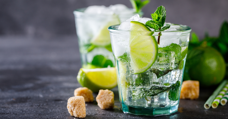 ラム酒とは？原料、製法、歴史から種類、飲み方までを徹底解説