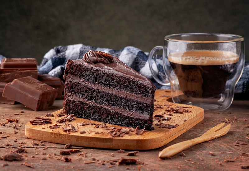 チョコケーキを飾って、特別な日をもっと華やかに！