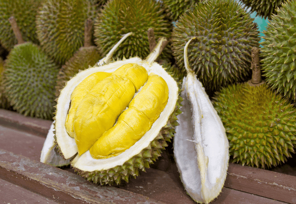ドリアン、その強烈な臭いの秘密と魅力：臭いの原因から食べ方、持ち込み禁止まで徹底解説