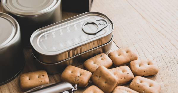 乾パンと氷砂糖：非常時の知恵と効果的な活用法