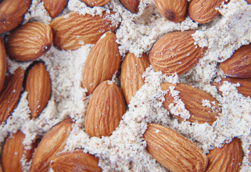 アーモンドプードルとは？製菓材料としての魅力と活用法