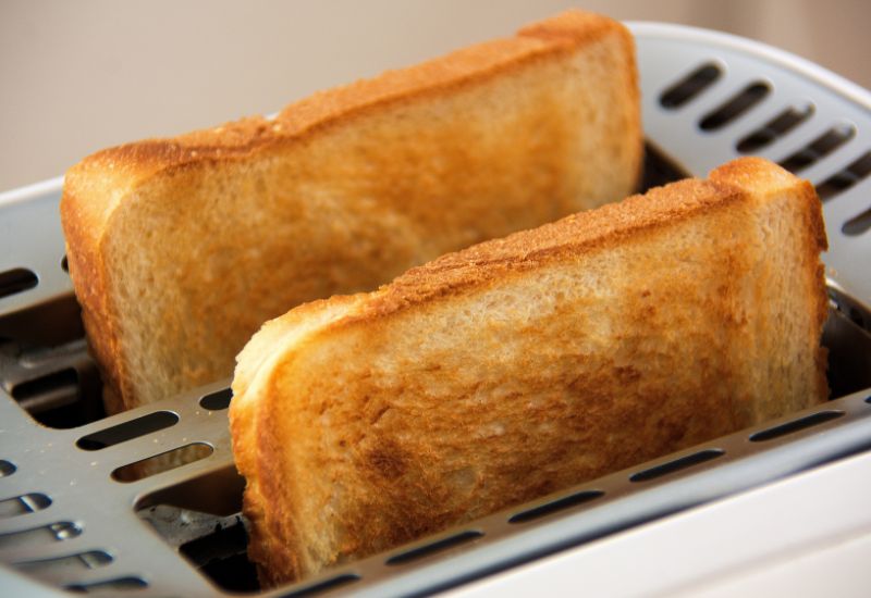 食パンを美味しく解凍！簡単テクニックと保存方法