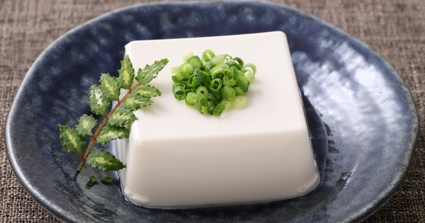 豆腐は開封後いつまで日持ちする？種類別の期限、保存方法、レシピまで徹底解説！
