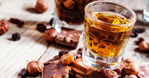 お酒が香る、大人のためのお菓子レシピ：至福のひとときを