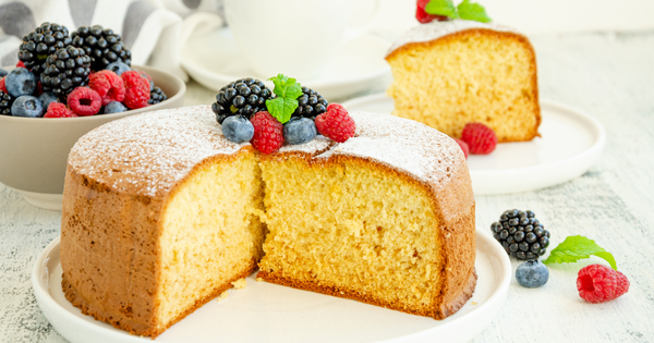 極上のふわふわ感！失敗知らずのスポンジケーキレシピ - プロが伝授する秘訣