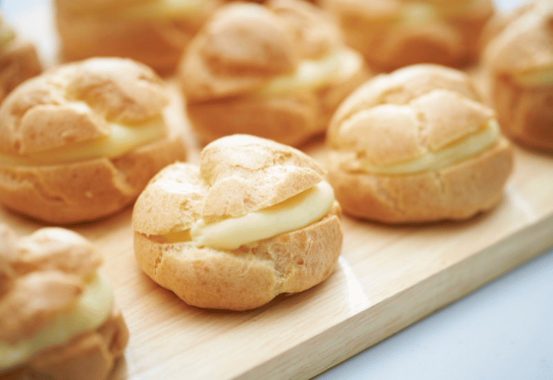 シュー生地が膨らまない？原因究明と解決策