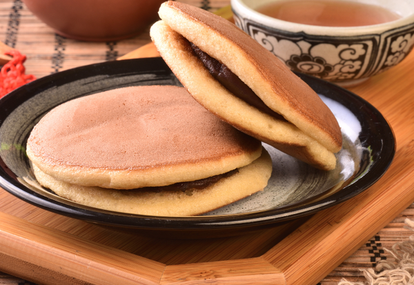 ご高齢の方が安心・美味しく楽しめる「柔らかいお菓子」の選び方とジャンル