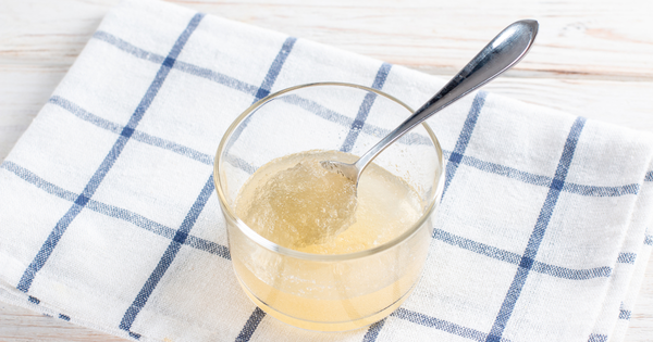 ゼラチンの疑問解決！冷たい飲み物への活用法と粉ゼラチンの正しい溶かし方