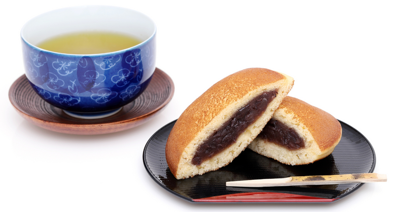 どら焼きの歴史と名前の由来を徹底解説！現代のバラエティ豊かな展開
