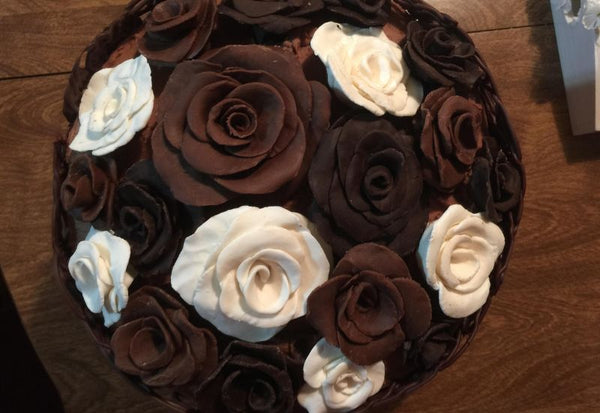 バレンタインにも！簡単かわいい薔薇チョコの作り方
