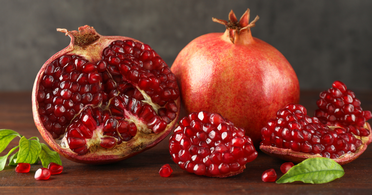 ザクロの食べ方完全ガイド：剥き方、毒性、レシピ、保存方法まで徹底解説