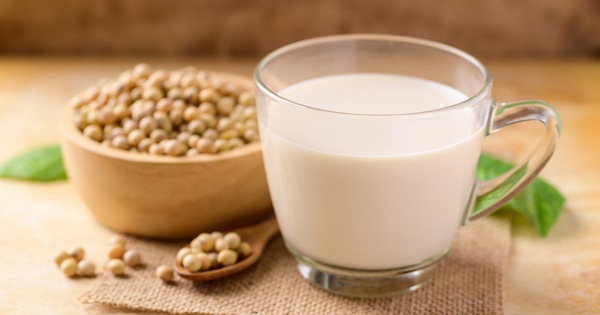 無調整豆乳毎日摂取は危険？専門家が解説するリスクと安全な飲み方