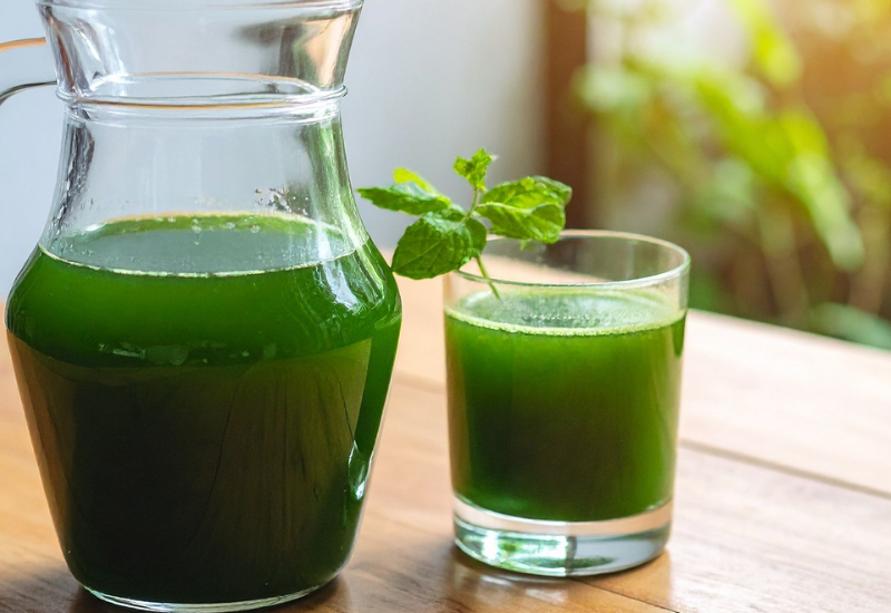 青汁で痩せる？薬剤師が語る体質改善ダイエットの秘密