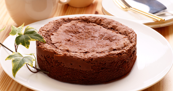 ガトーショコラが生焼け？トロトロの原因から対処法、食べられるかの判断まで徹底解説！