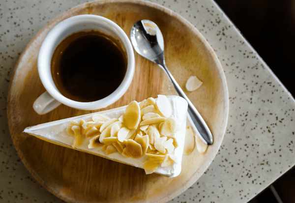 コーヒーとケーキ