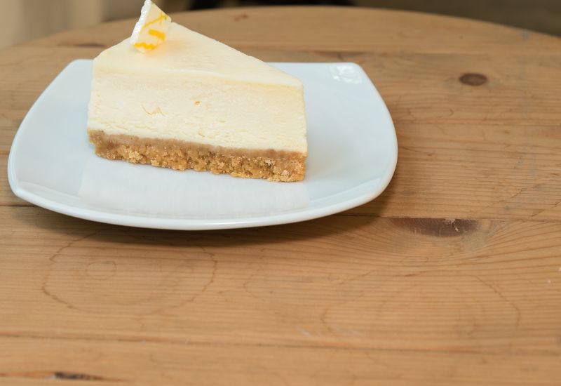 ヨーグルトなしでも絶品！簡単レアチーズケーキの作り方