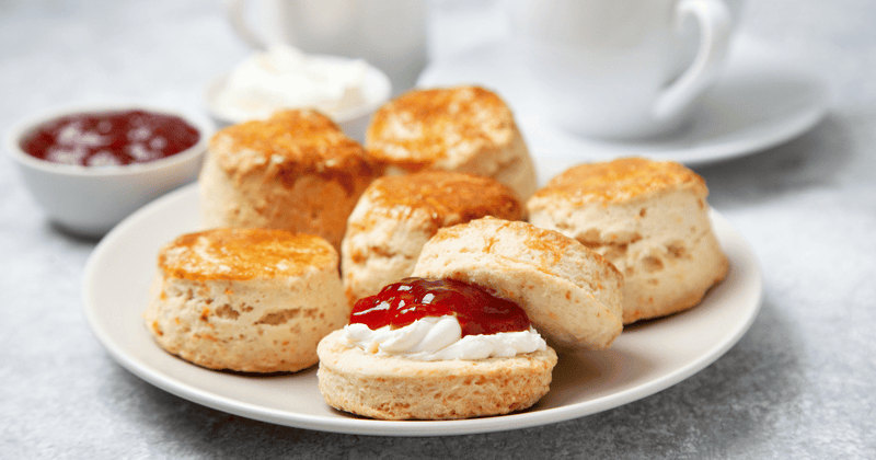 バレンタインに贈る、サクサクしっとりチョコスコーン：ホットケーキミックスで作る簡単レシピ
