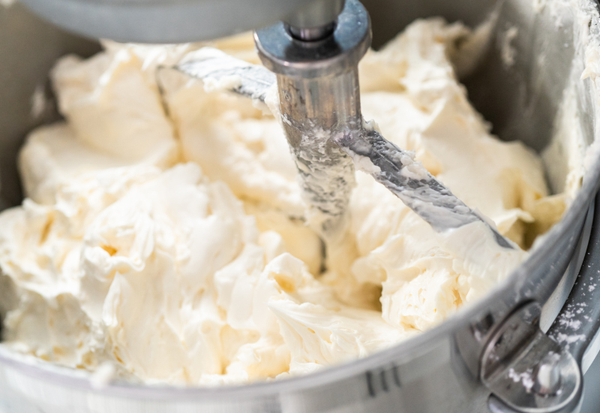 懐かしさと新しさが織りなす、魅惑のバタークリームケーキの世界