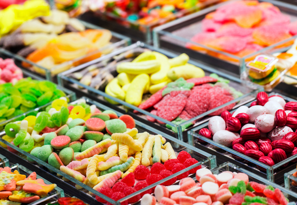 毎日お菓子を食べる？賢い付き合い方でストレスフリーな食生活を！