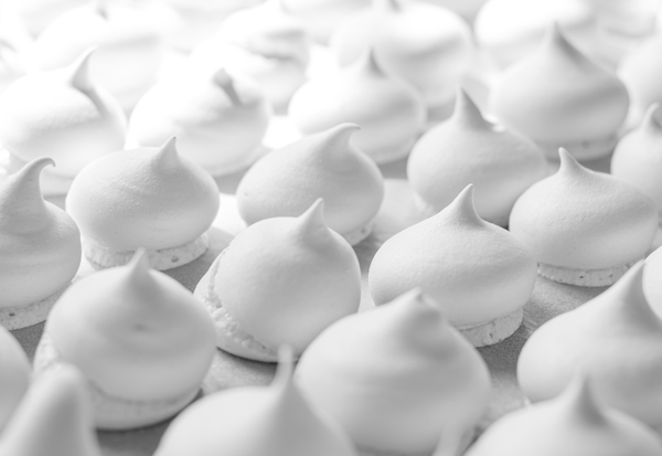 卵白と砂糖で簡単！魅惑のメレンゲクッキーレシピ