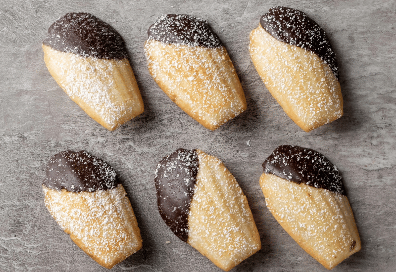 魅惑のチョコがけマドレーヌ：簡単レシピと美しく仕上げるコツ