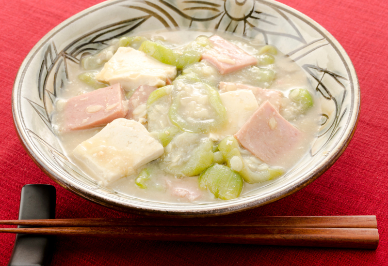 ナーベラーとは？沖縄の食卓を彩るヘチマの魅力