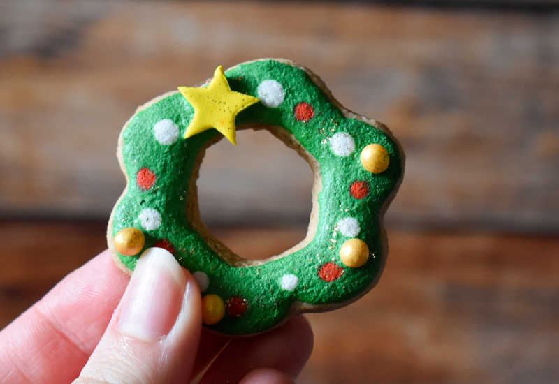 リース型クッキーで彩るクリスマス：簡単レシピ集