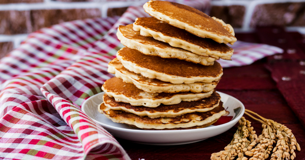 牛乳なしでも美味しい！米粉パンケーキの簡単レシピ｜もっちり食感が魅力