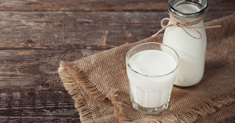 牛乳は開封後何日持つ？安全に飲むための賞味期限・保存方法・腐敗の見分け方ガイド