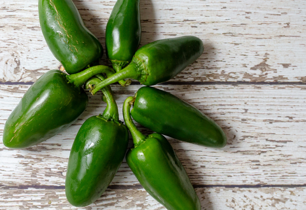 ハラペーニョとは？特徴、辛さ、食べ方を徹底解説！