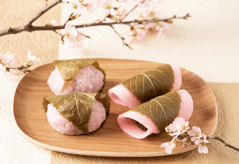 春の訪れを告げる、日本の伝統菓子「桜餅」の魅力