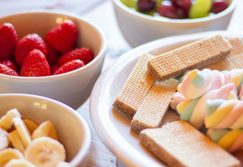 夜食にもOK！太りにくいお菓子の選び方