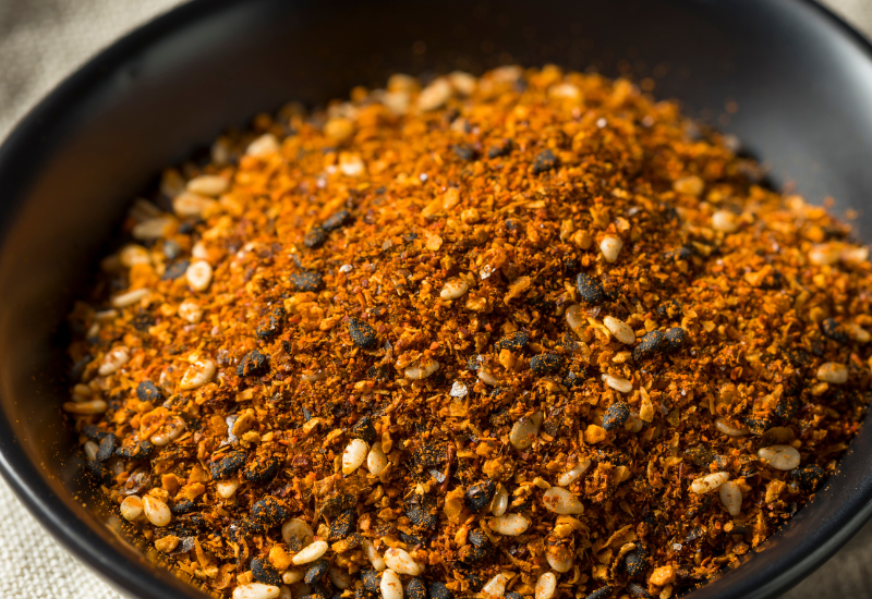 七味唐辛子と一味唐辛子の違いとは？原料、味、使い分けを徹底解説