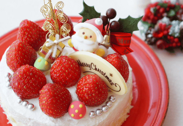 クリスマスケーキを彩る！食べられる可愛いデコレーション特集