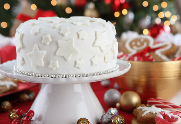 簡単クリスマスケーキデコレーション：家族で楽しめるアイデア集