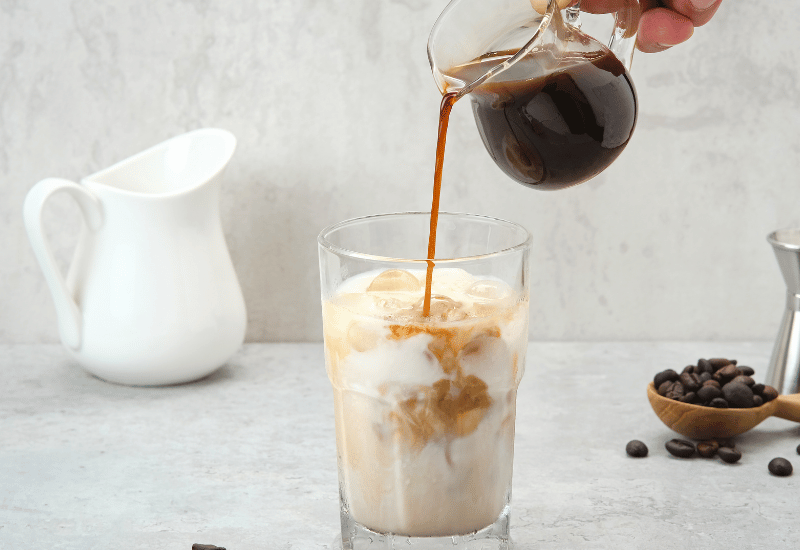 コーヒー 一日 何杯
